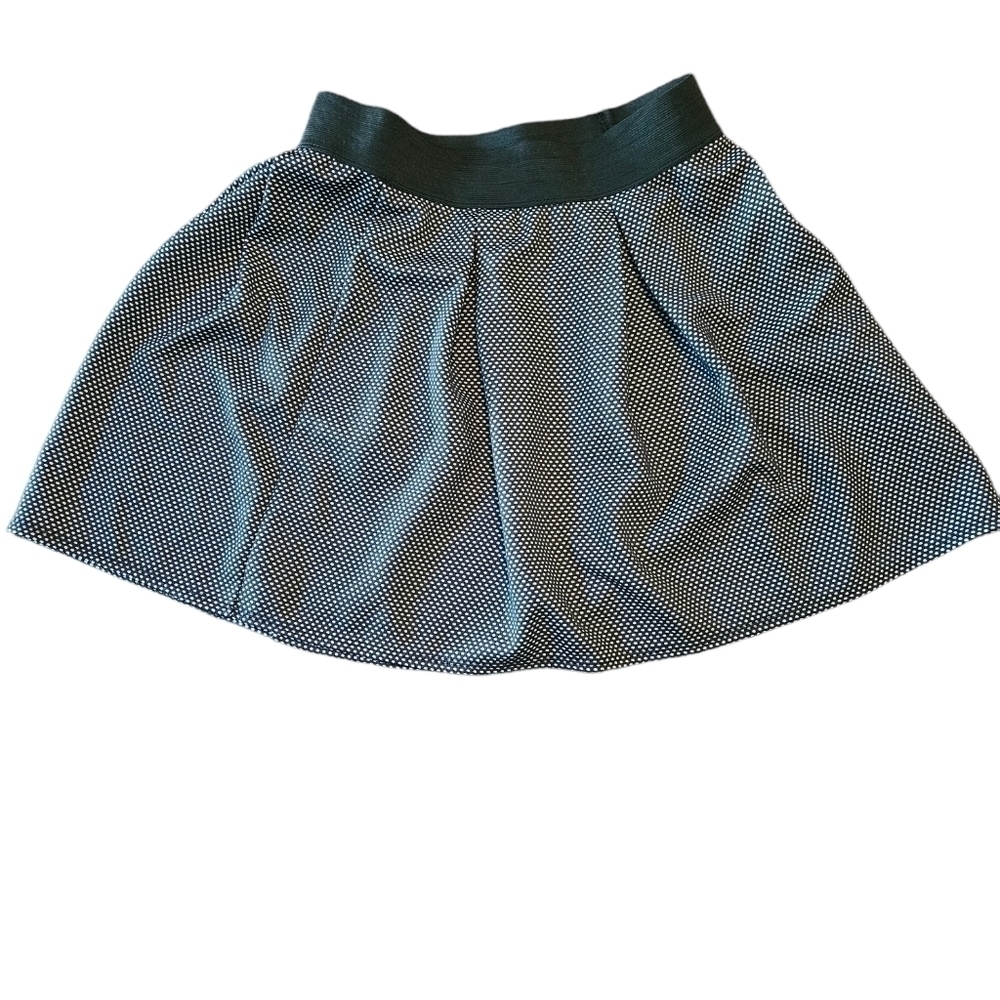 JUNIORS Joe boxer black and white pok a dot mini skirt size large.